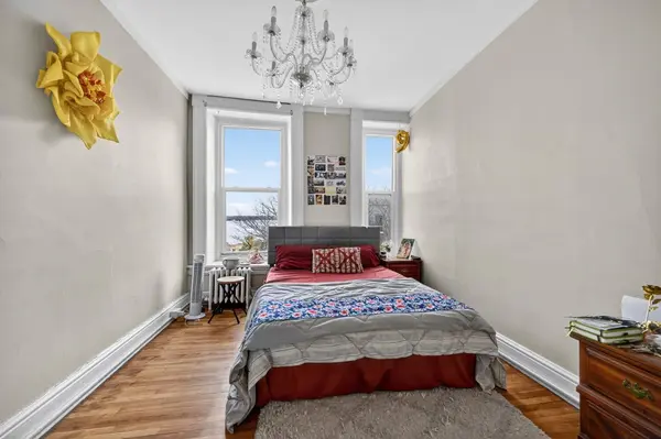 2 -42 King ST E, Brockville, ON K6V 1B1