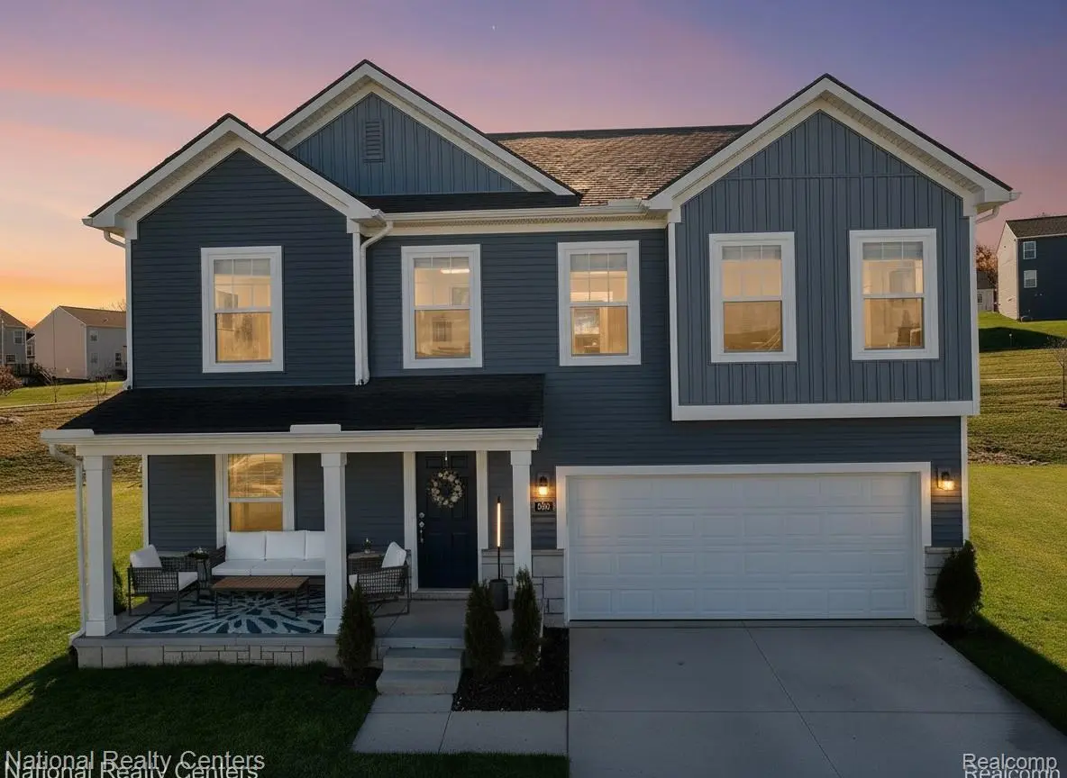 333 Saddleback CT, White Lake Charter Township, MI 48386