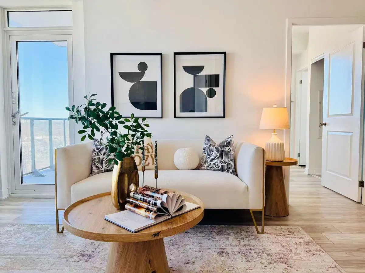 195 Bonis AVE #805, Toronto E05, ON M1T 0A5