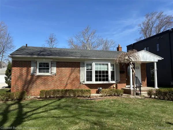 1655 Hazel ST, Birmingham, MI 48009