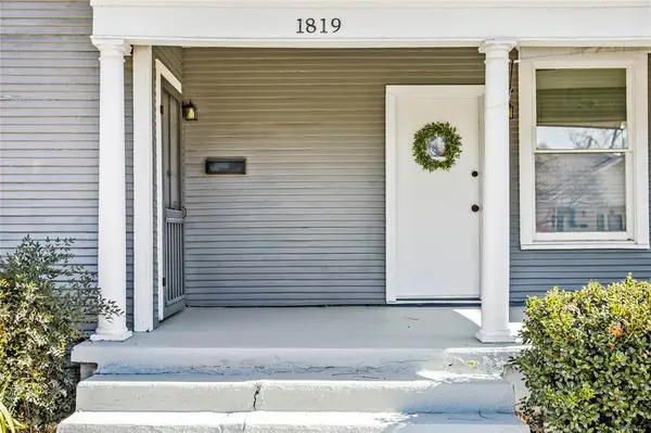 1819 College Avenue, Fort Worth, TX 76110