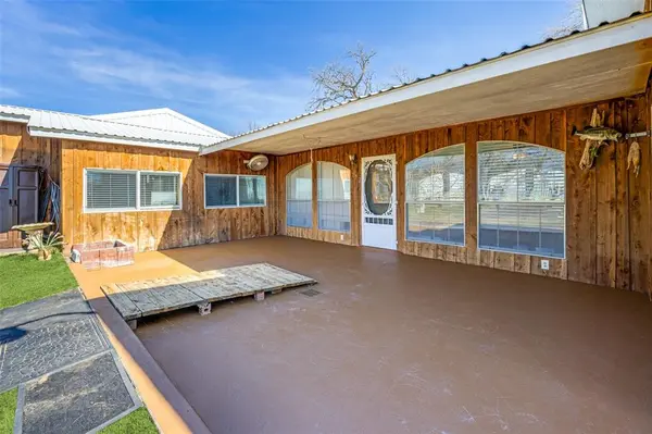 172 Mohawk Drive, Gordonville, TX 76245