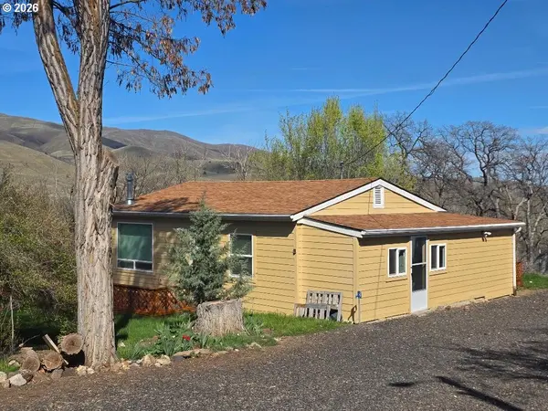 55725 CHURCH AVE, Tygh Valley, OR 97063