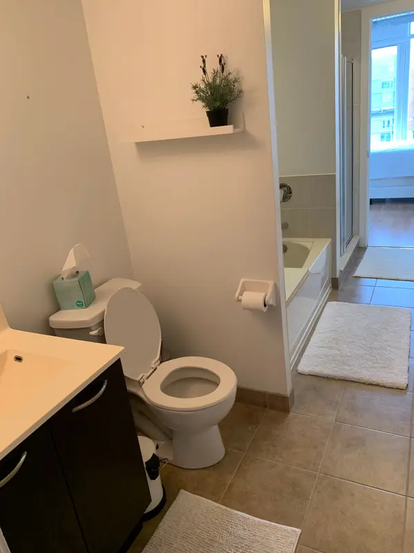 150 Sudbury ST #1913, Toronto C01, ON M6J 3S8