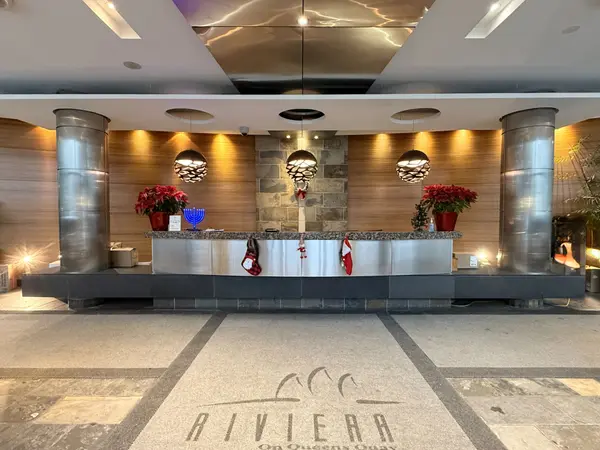 230 Queens Quay W #727, Toronto C01, ON M5J 2Y7