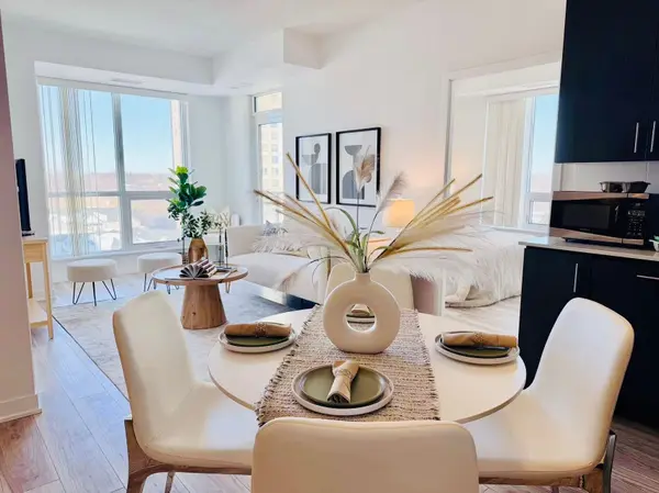 195 Bonis AVE #805, Toronto E05, ON M1T 0A5