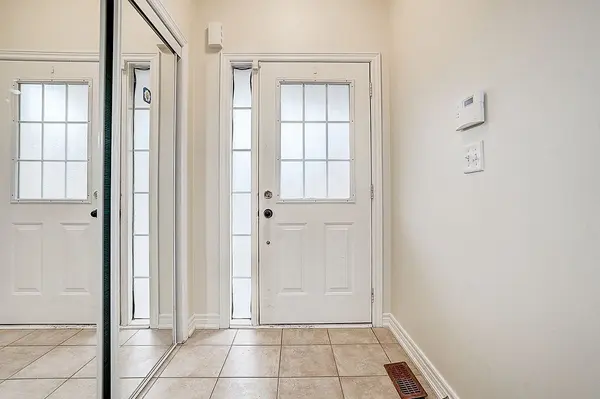 23 Drew Kelly WAY, Markham, ON L3R 5R3