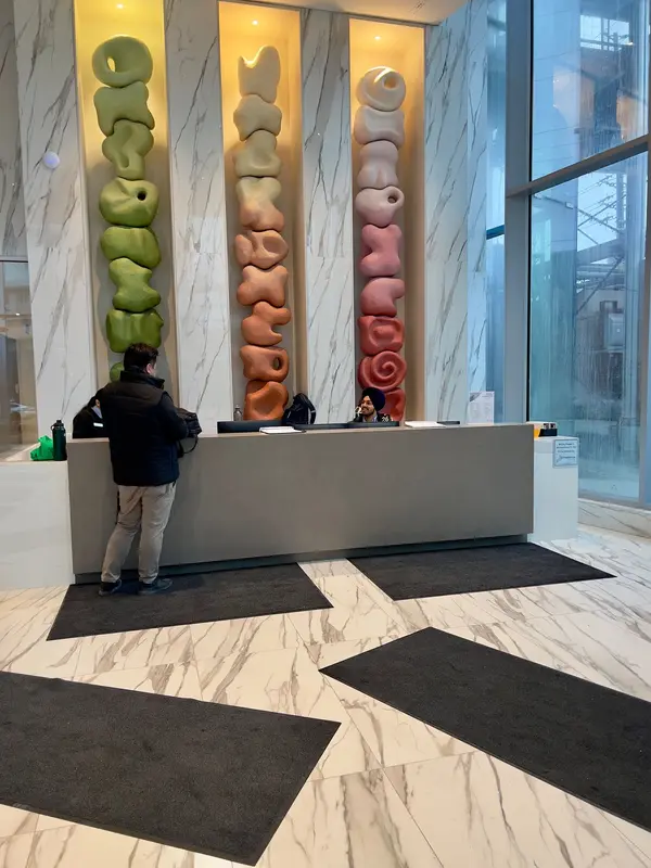 448 Burmhamthorpe RD W #521, Mississauga, ON L5B 0R4