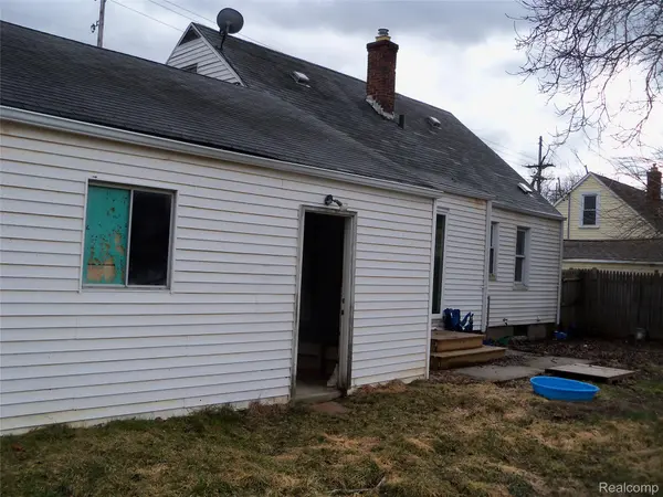 413 E Hemphill RD, Flint, MI 48507