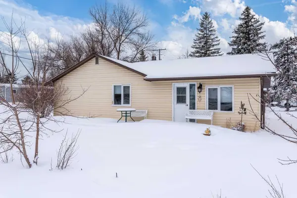 1st Street West #202, Lashburn, SK S0M 1H0