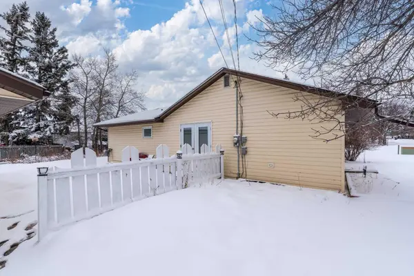 1st Street West #202, Lashburn, SK S0M 1H0