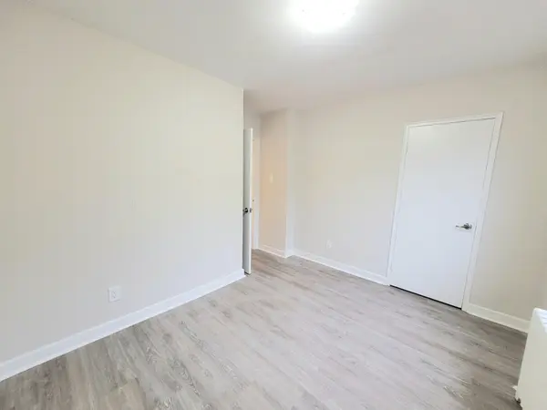 852 Broadview AVE #303, Toronto E03, ON M4K 2R1