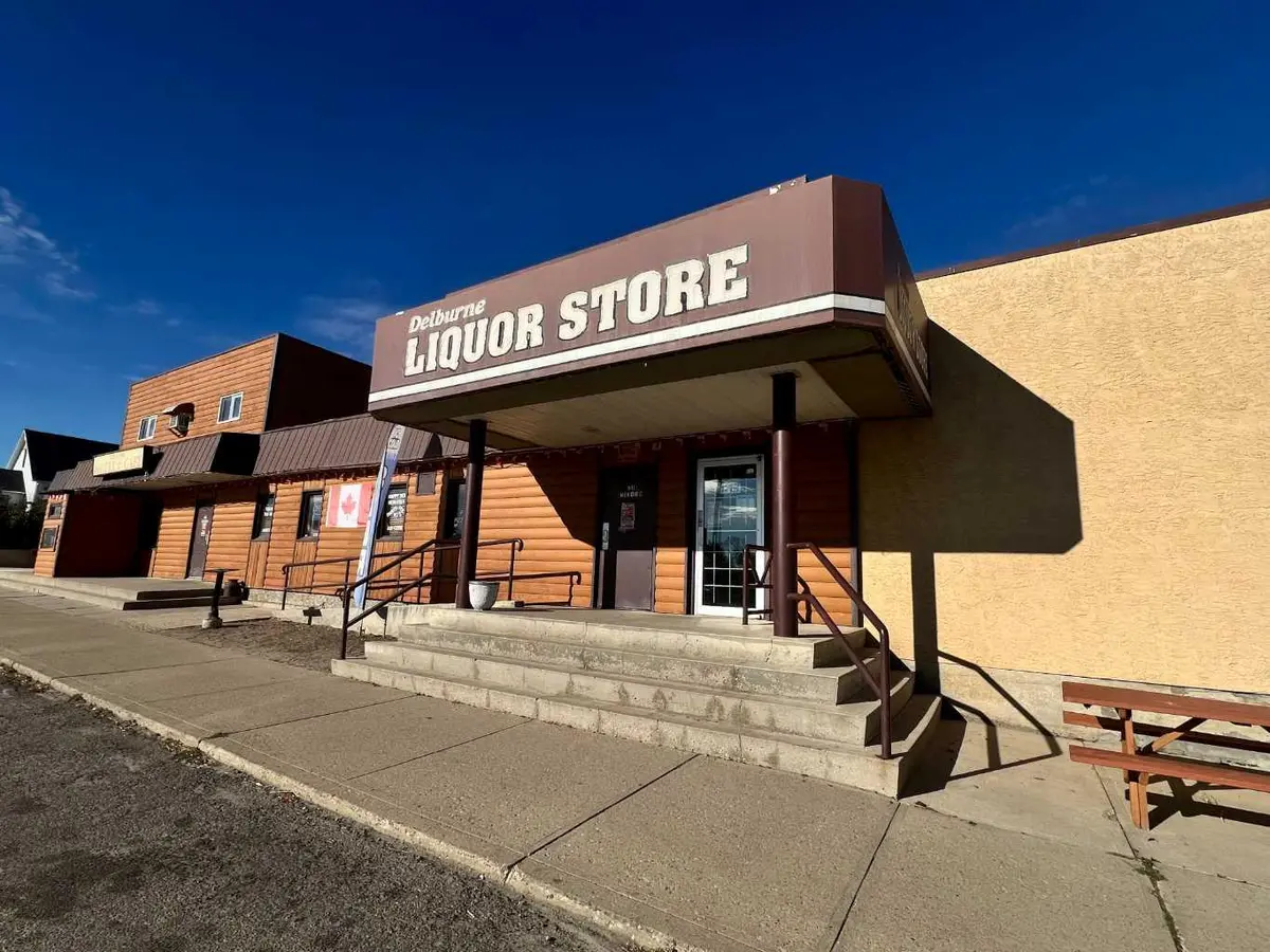 2216 20 ST, Delburne, AB T0M0V0