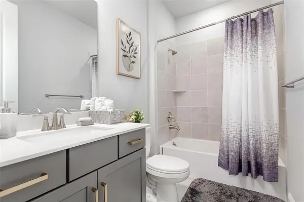 2437 Pinnacle Place, Corinth, TX 76210