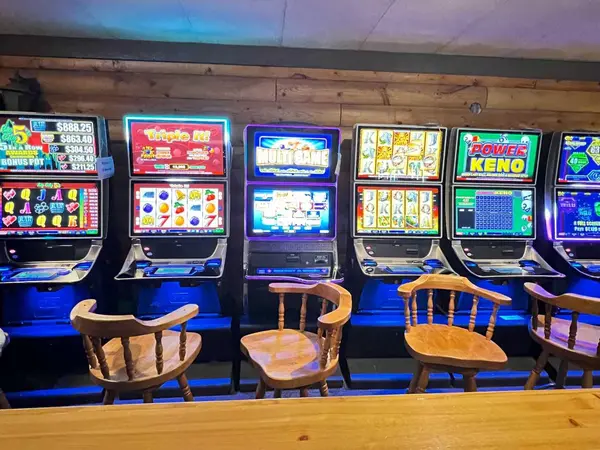 2216 20 ST, Delburne, AB T0M0V0