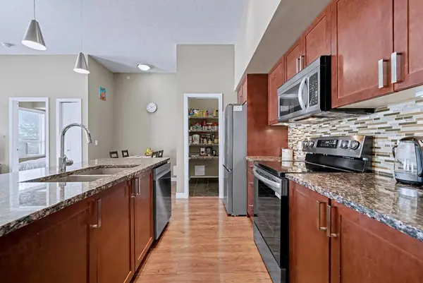 4303 1 ST NE #417, Calgary, AB T2E7M3