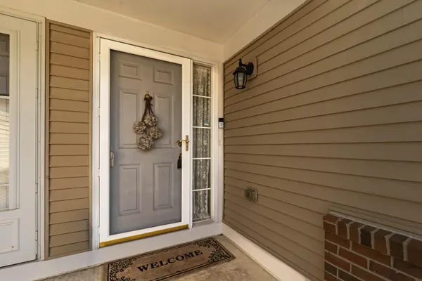 1270 Stewart DR, Ypsilanti Twp, MI 48198