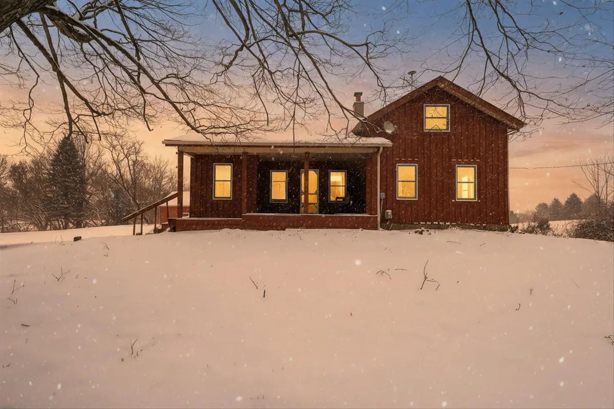 9321 S Ionia RD, Bellevue Twp, MI 49021