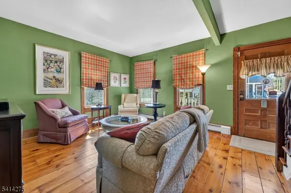 1 Seal St, High Bridge Boro, NJ 08829