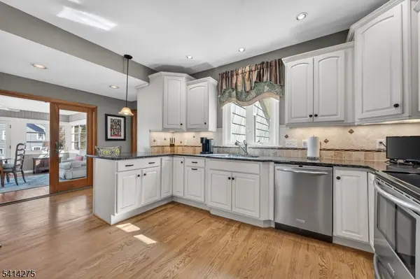 1 Seal St, High Bridge Boro, NJ 08829