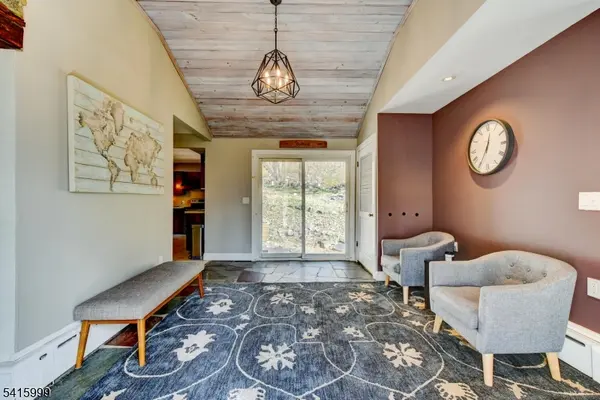 95A Dreahook Rd, Readington Twp., NJ 08833