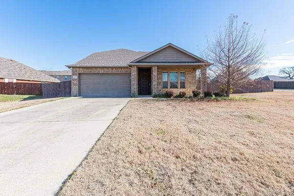 6811 Gamecock Court, Greenville, TX 75402