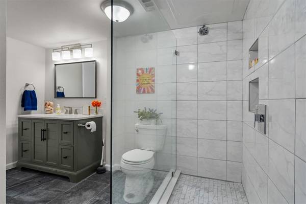 2808 Escada Drive #107, Farmers Branch, TX 75234