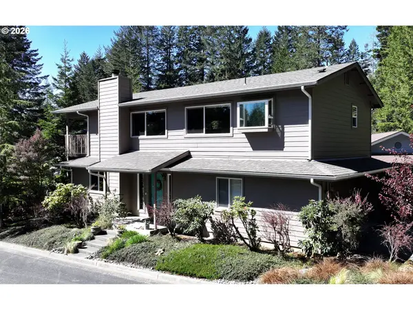 1410 GLENWOOD DR, Brookings, OR 97415