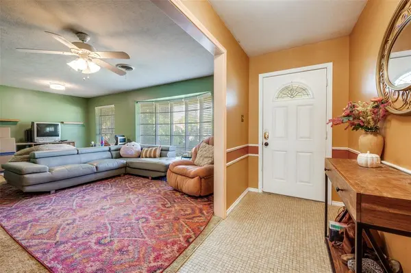 1319 Tulane Drive, Denton, TX 76201