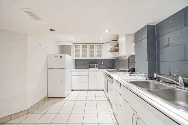 81 Bowerbank DR #Bsmt, Toronto C14, ON M2M 1Z9