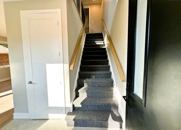 20 West ST #2, Brampton, ON L6X 1V7