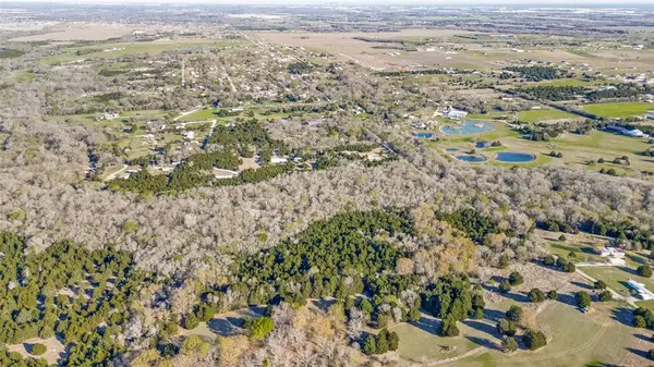 1425 Hunsucker Road, Palmer, TX 75152