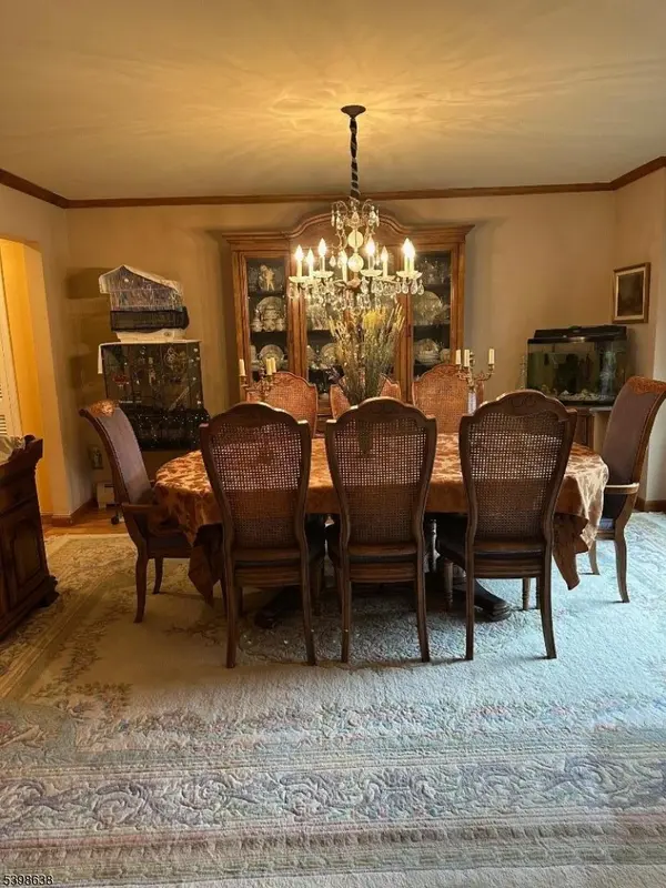 1 Glenbrook Ct, Hanover Twp., NJ 07981