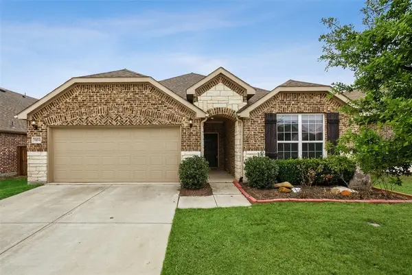 3104 Treyburn Lane, Mansfield, TX 76084