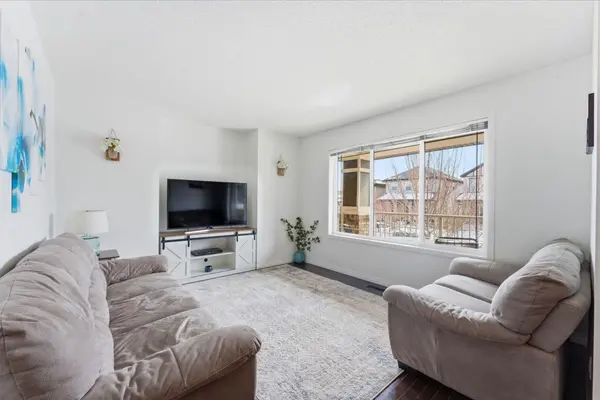 14 Reunion GRV, Airdrie, AB T4B 0Z7