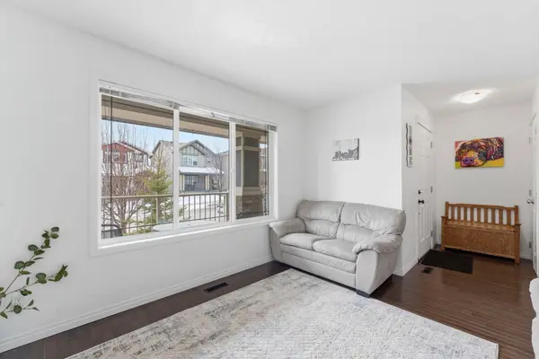 14 Reunion GRV, Airdrie, AB T4B 0Z7