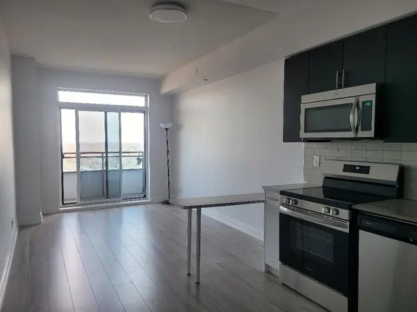 7890 bathurst ST E #1702, Vaughan, ON L4J 0J9