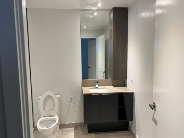 3900 Confederation Pkwy #204,, Mississauga, ON L5B 0M3