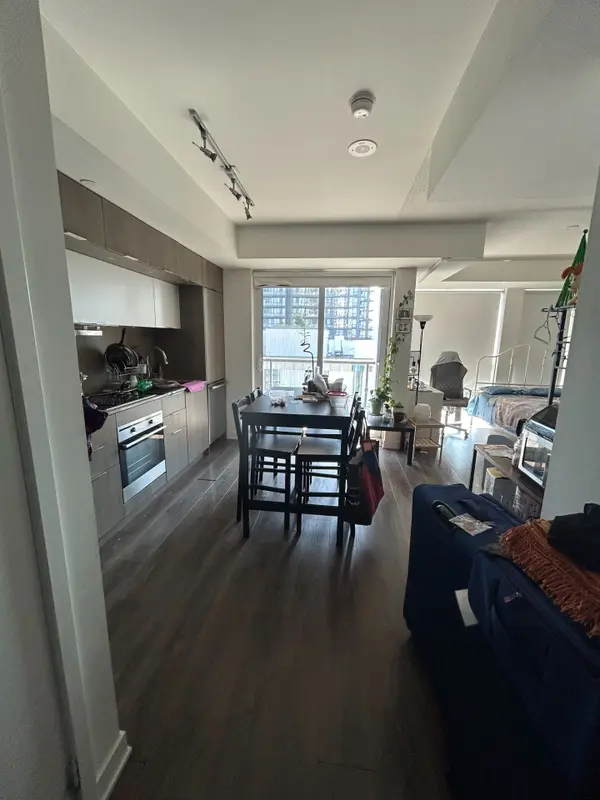 170 Sumach ST #714, Toronto C08, ON M5A 0C3