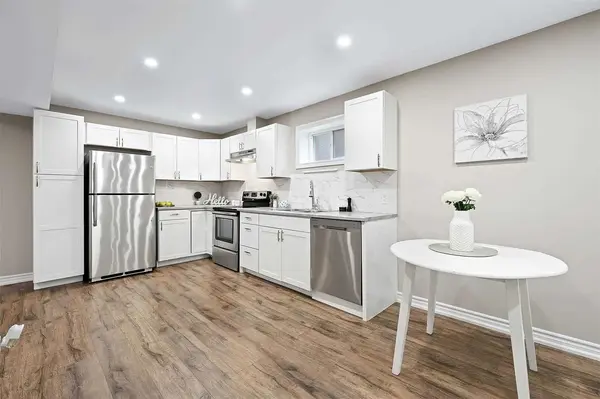 10 Leslie AVE #Bsmt, Barrie, ON L4N 9N8