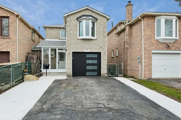 4291 Beacon LN, Mississauga, ON L5C 3V8