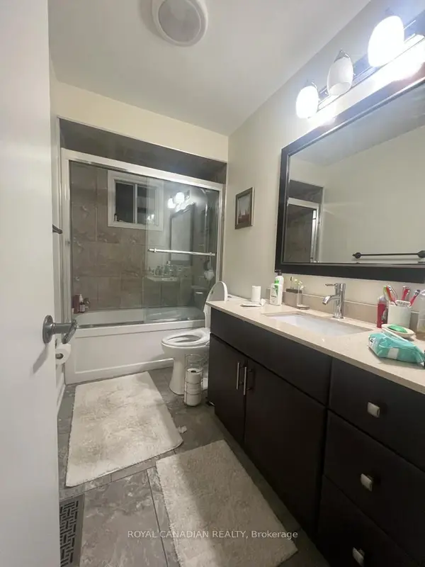 29 Jay ST, Brampton, ON L6Z 3V9