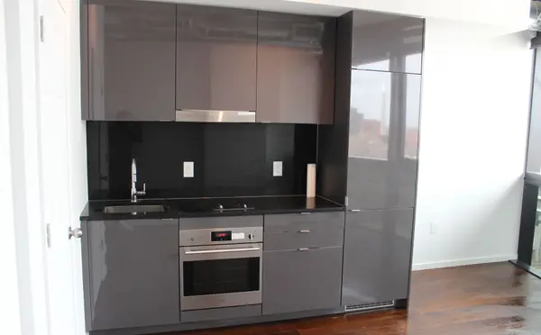 21 Lawren Harris SQ #910, Toronto C08, ON M5A 0T4