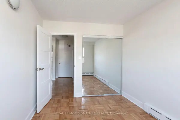 990 Avenue RD #206, Toronto C03, ON M5P 2K8