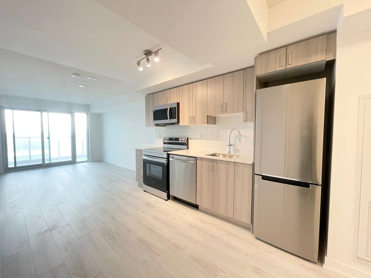 1010 Sandy Beach RD #2309, Pickering, ON L1W 3V9