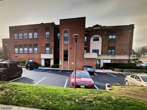 124 E Main St #211, Denville Twp., NJ 07834