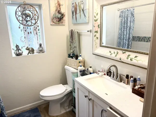 1699 N TERRY ST #272, Eugene, OR 97402