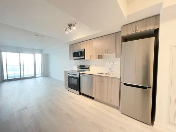 1010 Sandy Beach RD #2309, Pickering, ON L1W 3V9