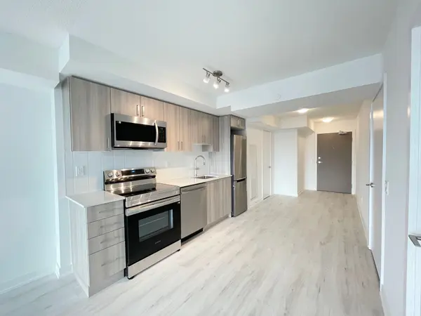 1010 Sandy Beach RD #2309, Pickering, ON L1W 3V9