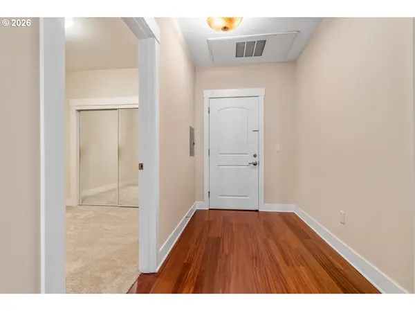 838 SE 38TH AVE #202, Portland, OR 97214